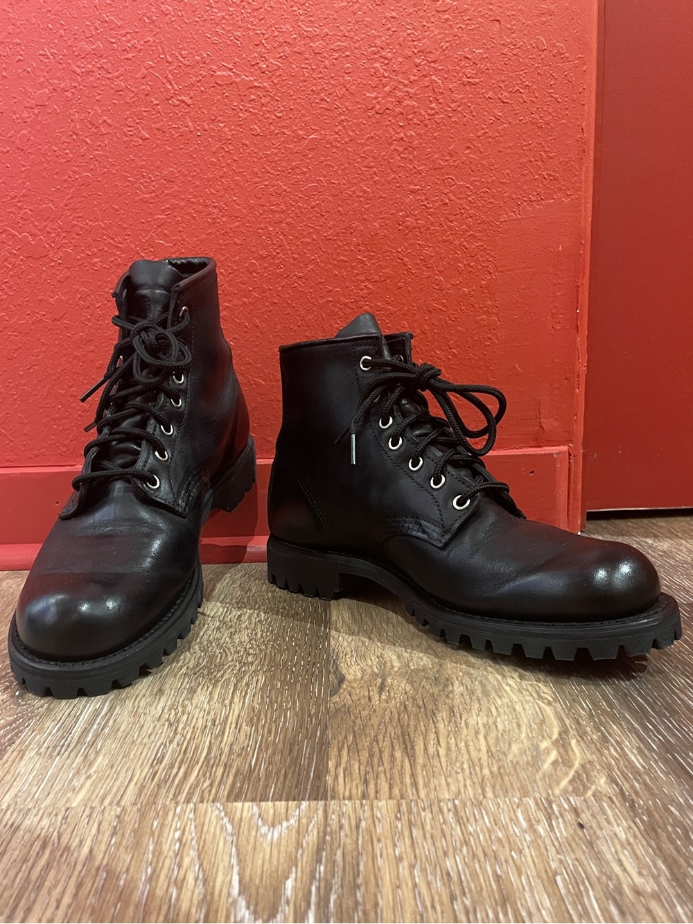 Red Wing Shoes Black Leather Lace-Up Lug Boots
